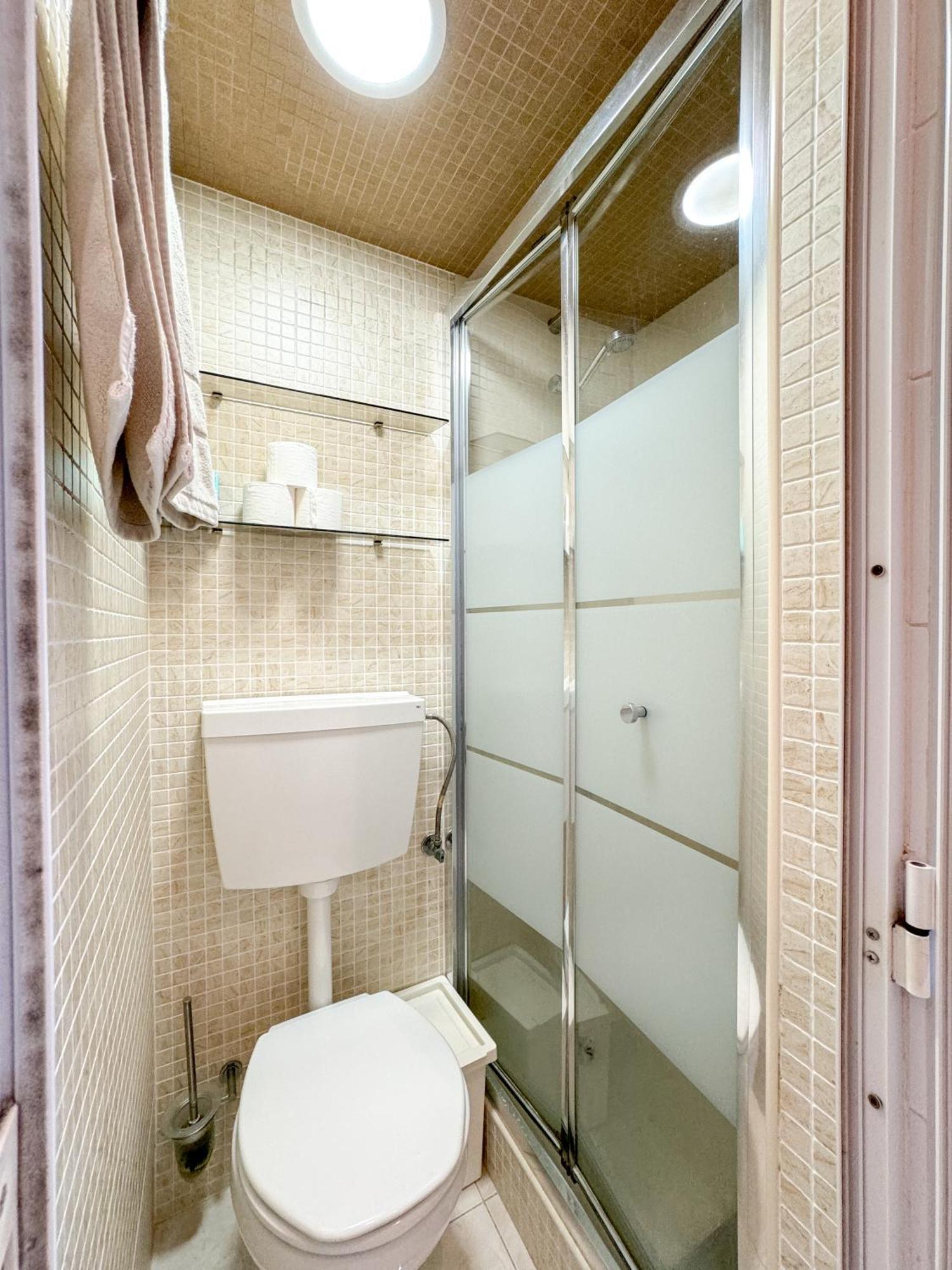 Апартаменты Quiet And Cozy, Easy Access To Lisbon Highlights #1880 Экстерьер фото